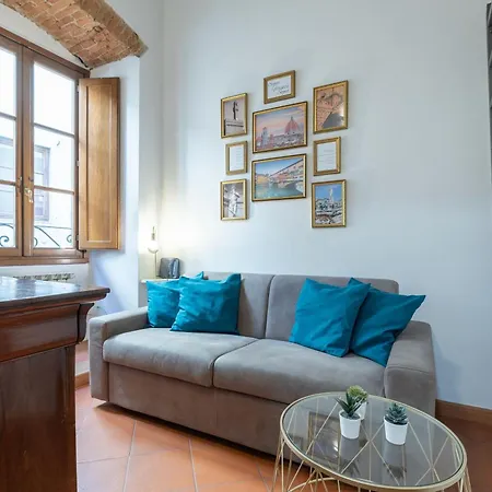 Uffizi & Ponte Vecchio Historical Free Wifi Apartment Florence